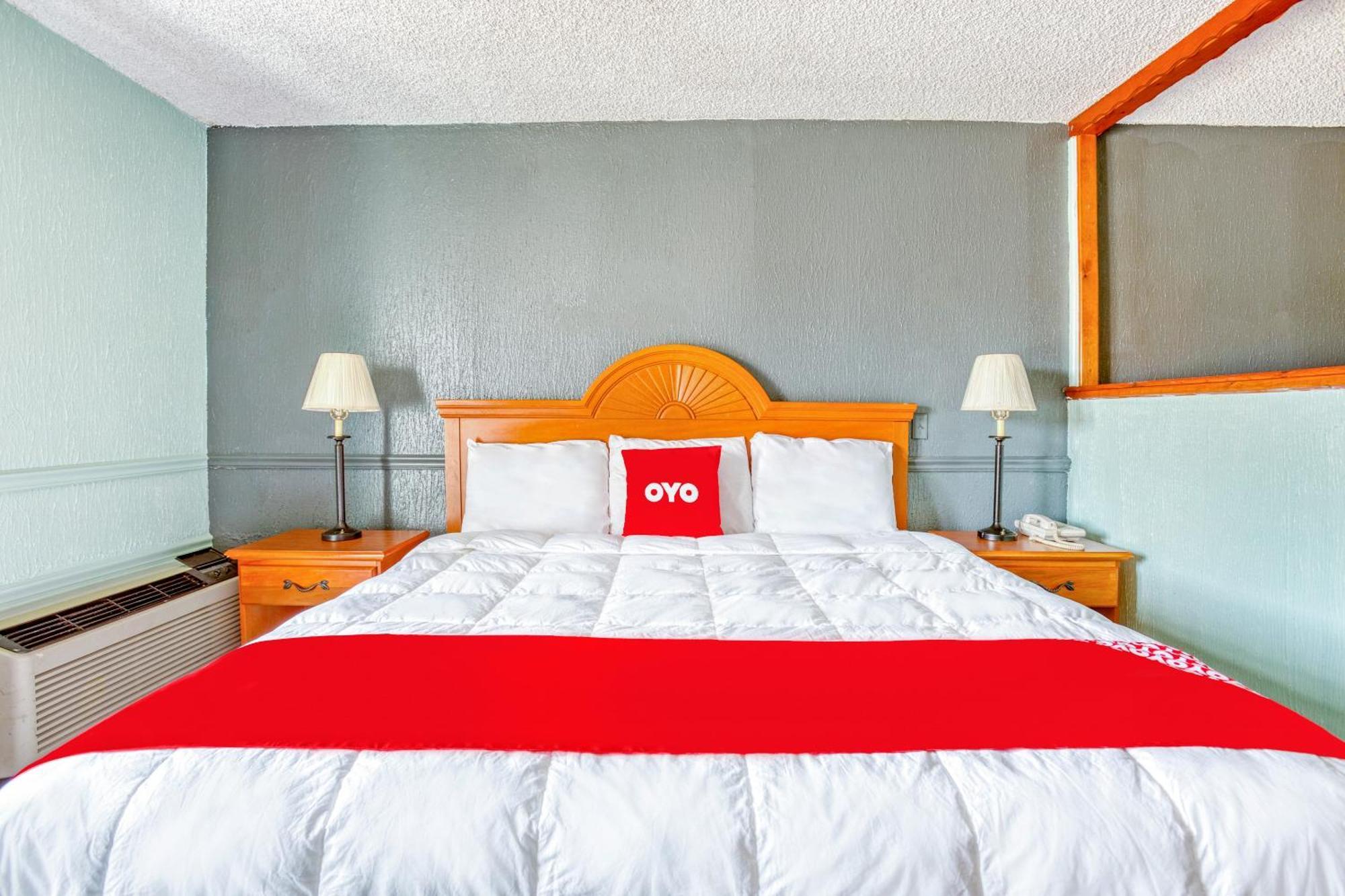 Oyo Townhouse Woodland Hills Hotel 2*