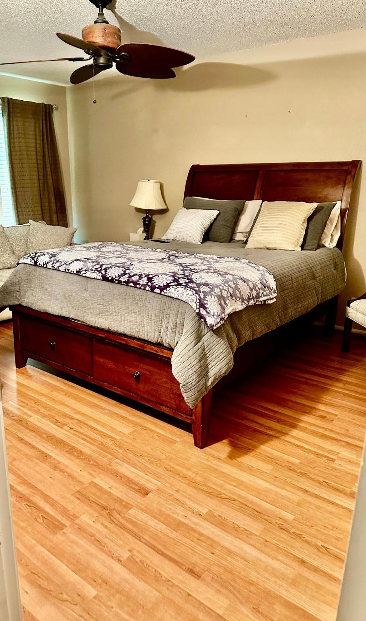 Holiday home Centrally Located 5 Bedroom 3 Bath 8 Beds Tulsa
