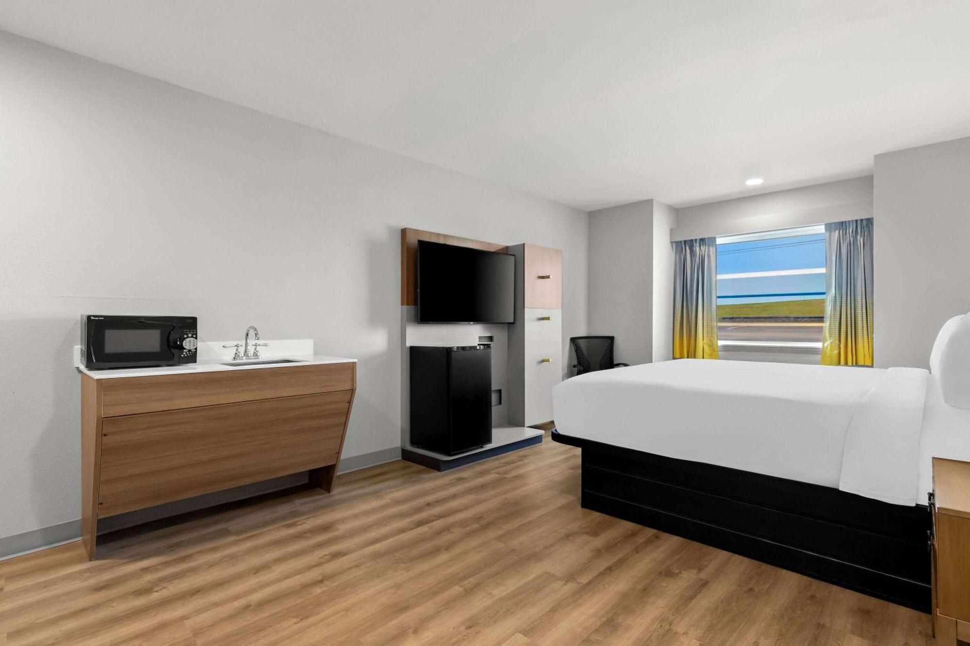 Motel Microtel & By Wyndham - Catoosa Route 66