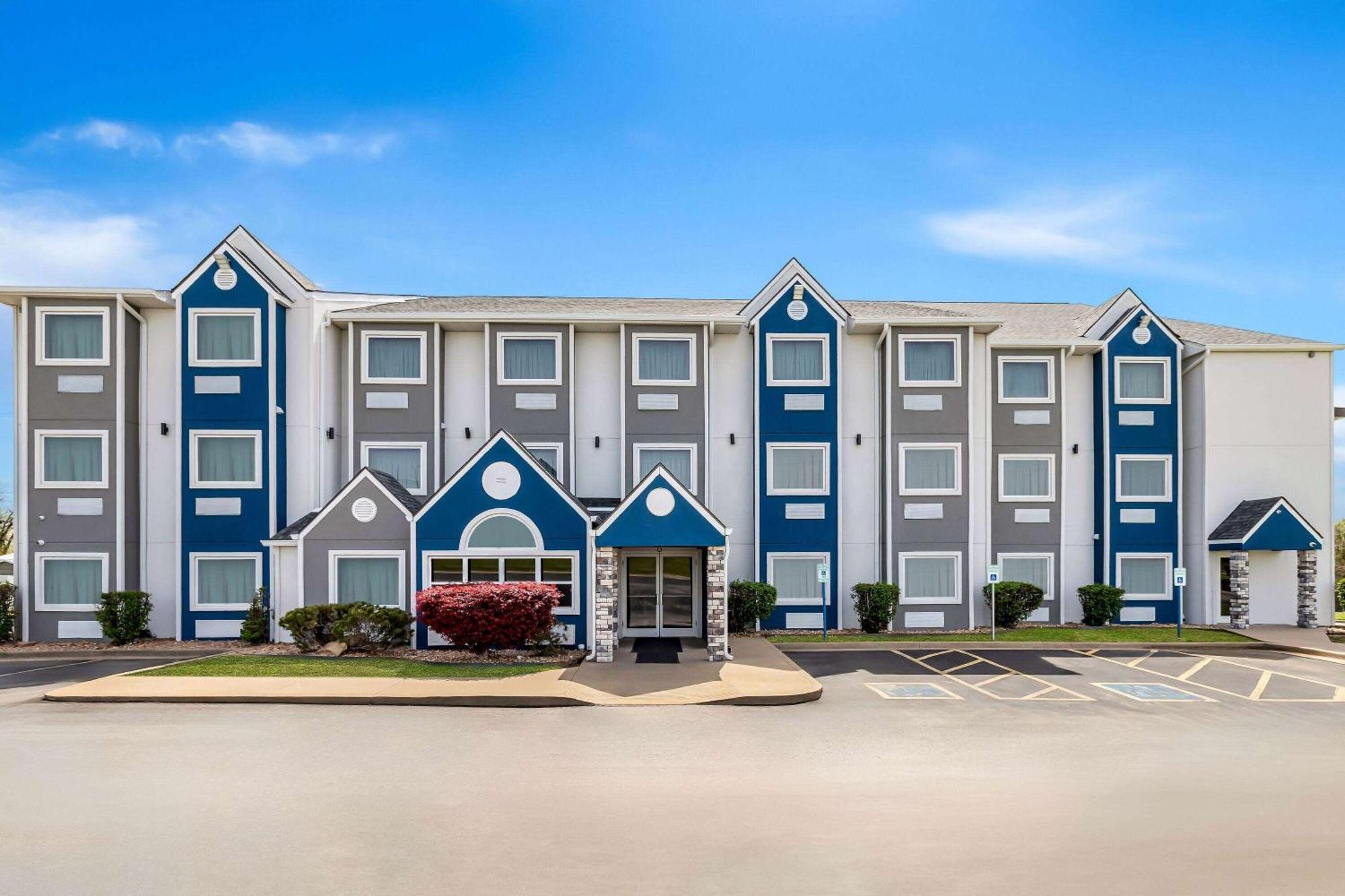 Microtel & By Wyndham - Catoosa Route 66 Motel Tulsa
