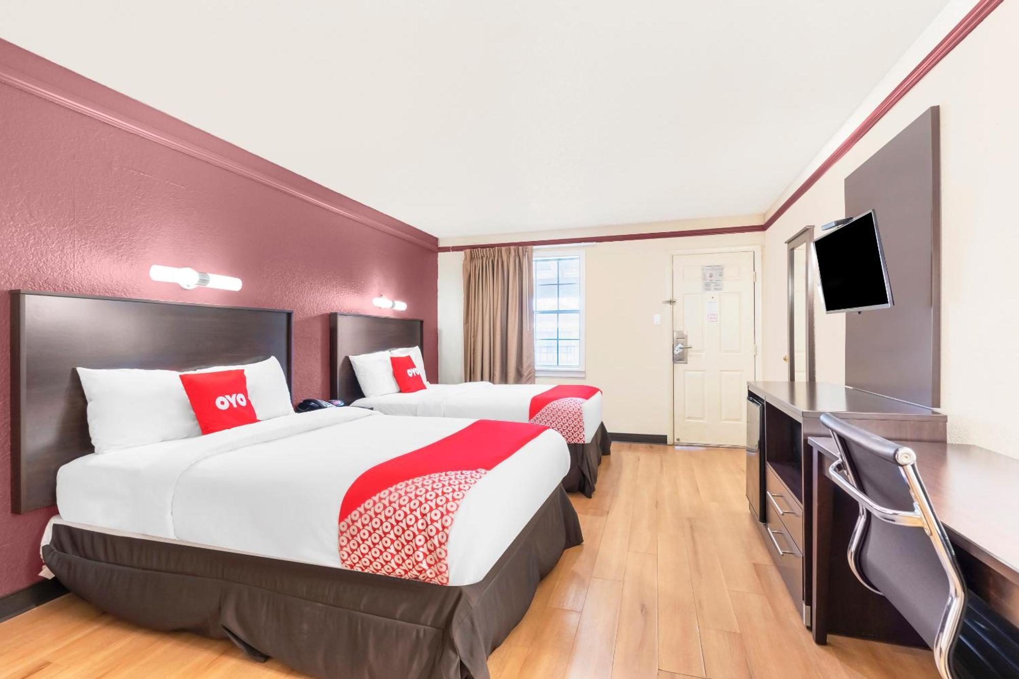 Oyo N Sheridan Rd & Airport Hotel Tulsa