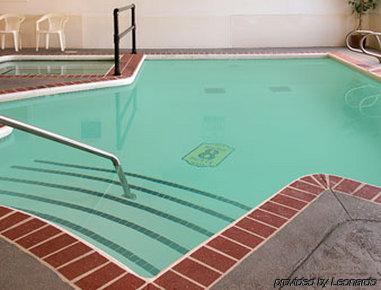 Super 8 By Wyndham Tulsa/downtown/east Hotel Tulsa