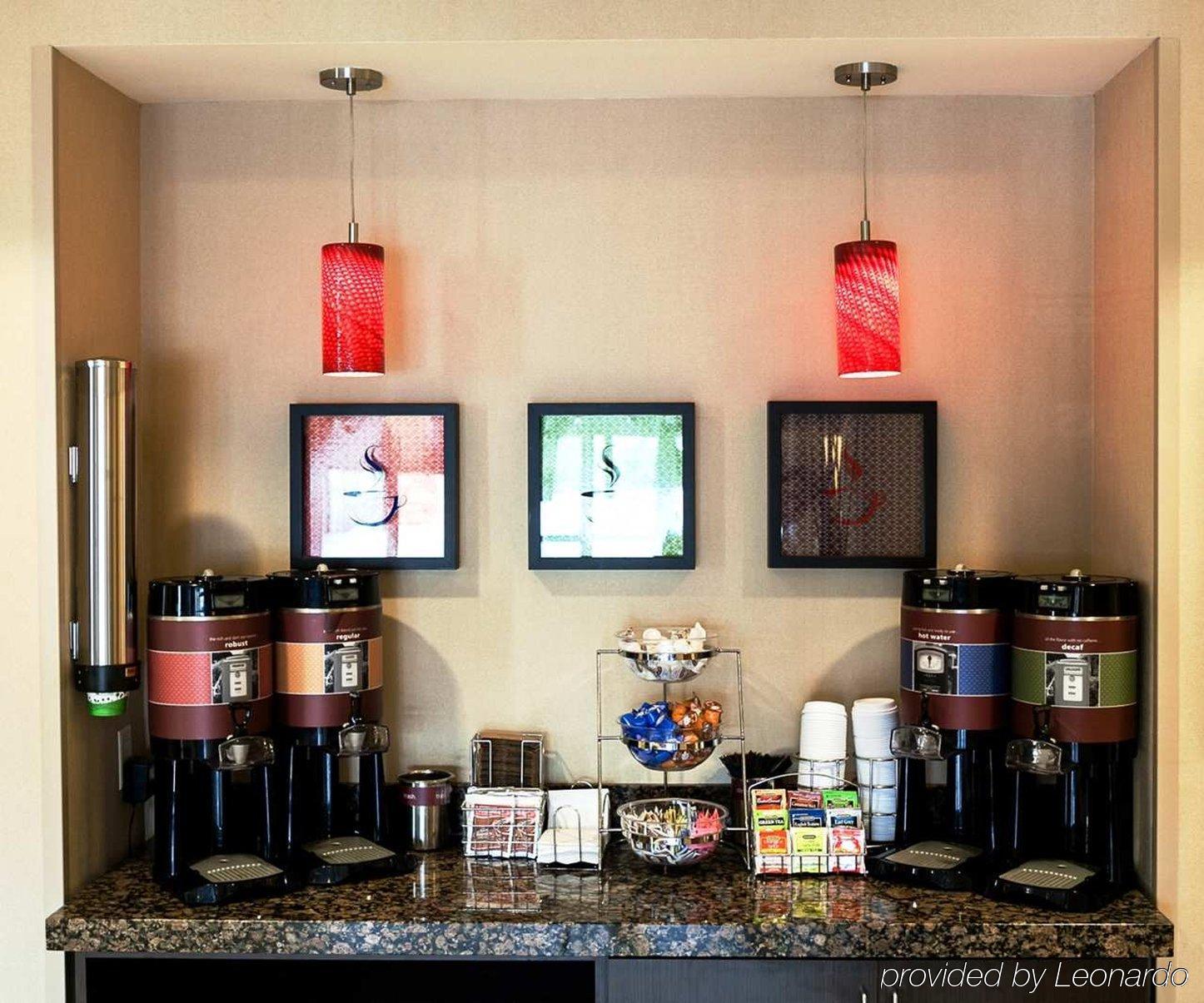 Hampton & Tulsa/tulsa Hills Hotel 3*