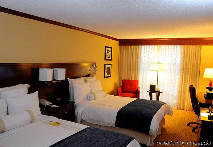 Marriott Southern Hills Hotel 3*