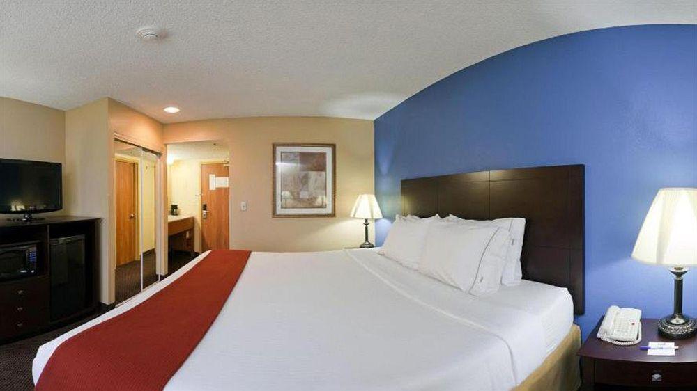 Hotel Days By Wyndham Tulsa