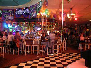 Motel Trade Winds