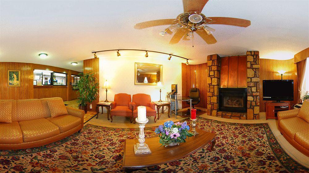 Hotel Days By Wyndham Southern Hills/oru Tulsa