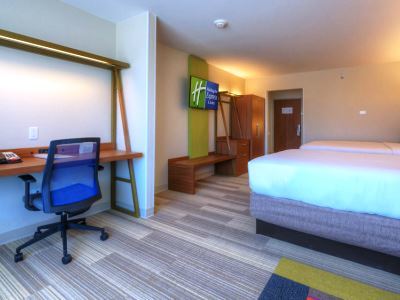 Hotel Express & Midtown By Ihg Tulsa
