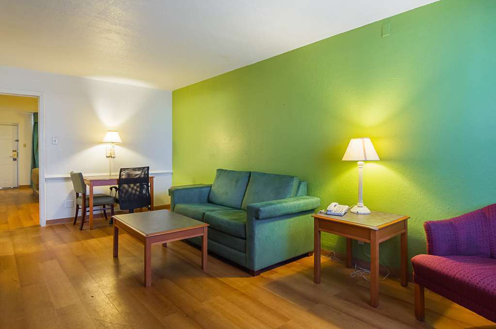 Motel Baymont By Wyndham Broken Arrow