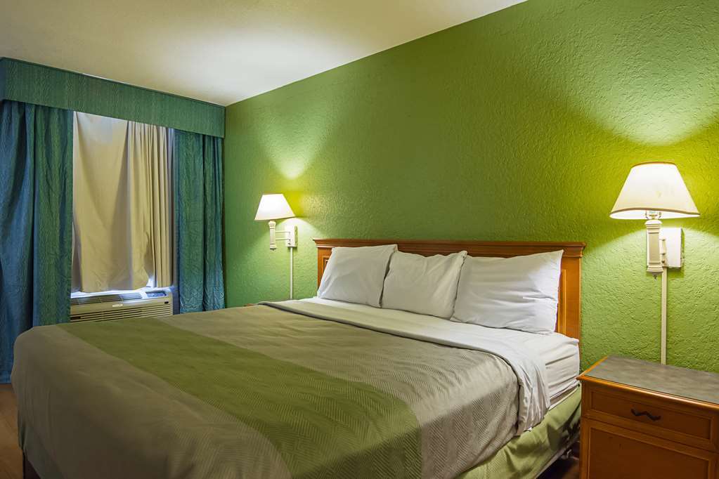 Motel Baymont By Wyndham Broken Arrow