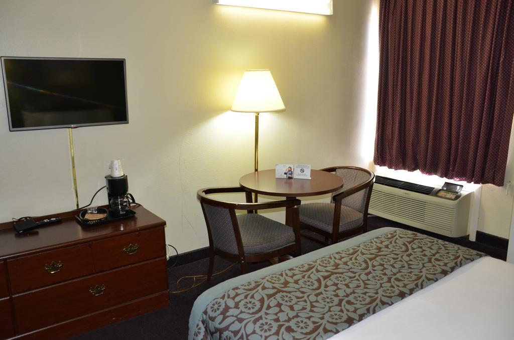 Hotel Days By Wyndham Southern Hills/oru 3*