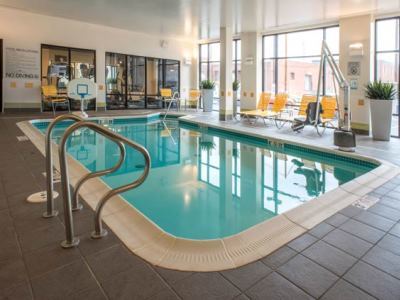 Fairfield & Downtown Arts District Hotel 3*
