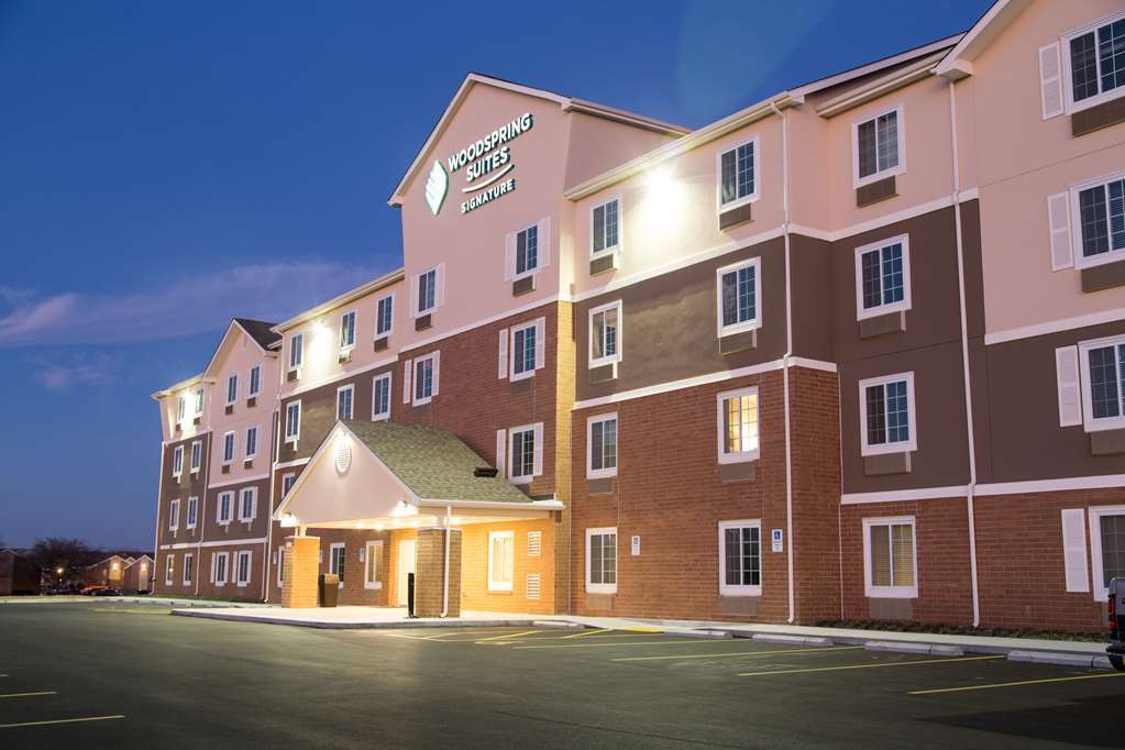 Woodspring Suites Broken Arrow Hotel
