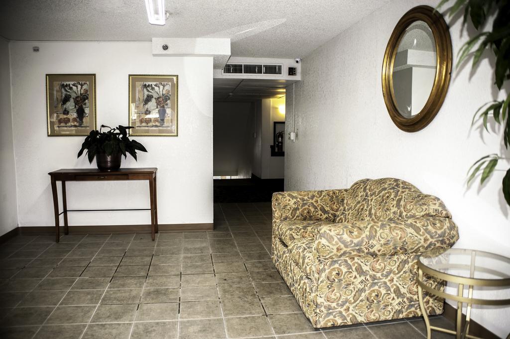 6 Fairgrounds Hotel Tulsa