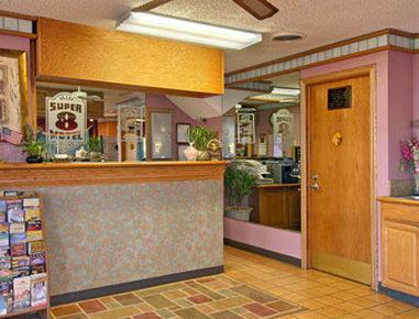Super 8 By Wyndham Tulsa/arpt/st Fairgrounds Motel 2*