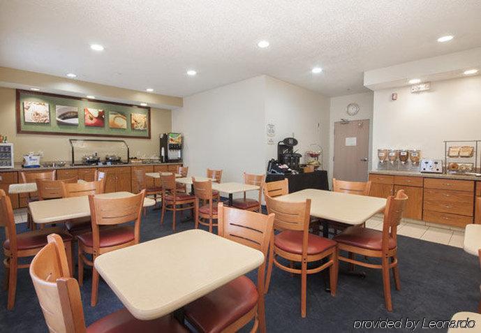 Baymont By Wyndham Hotel Tulsa