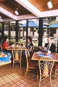 Howard Johnson Hotel 2*