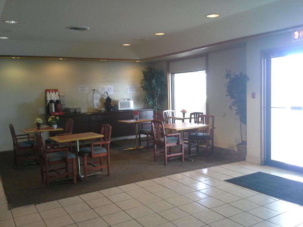 Howard Johnson Hotel