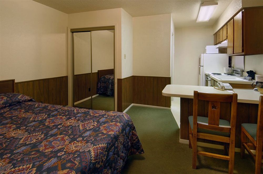 Howard Johnson 2*
