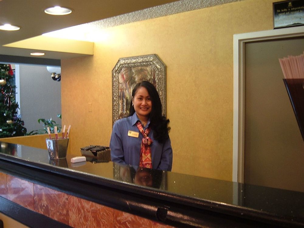 Oyo Townhouse Woodland Hills Hotel Tulsa