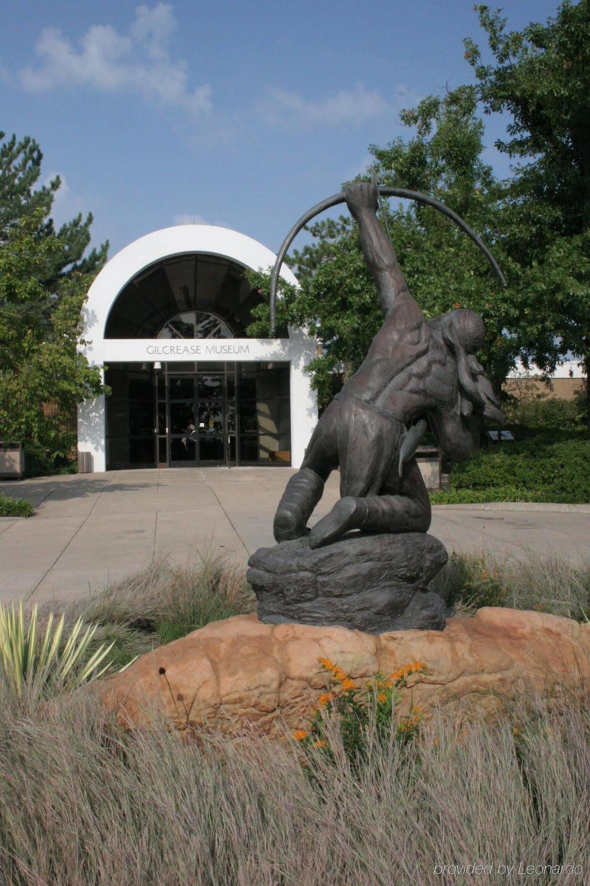 Hotel Renaissance & Convention Center Tulsa