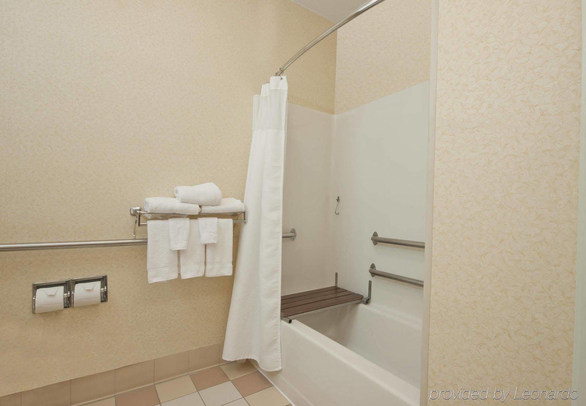 Baymont By Wyndham Hotel 3*