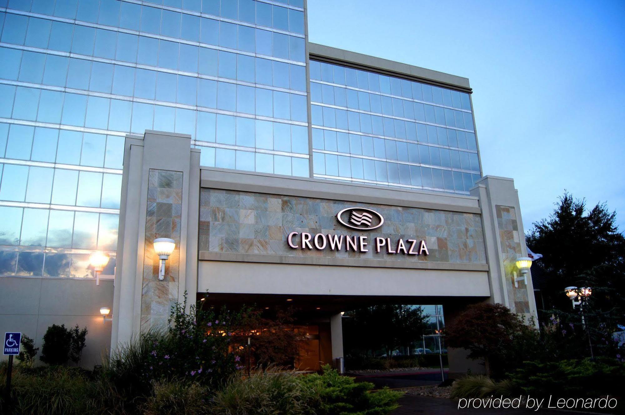 Crowne Plaza Southern Hills 4*