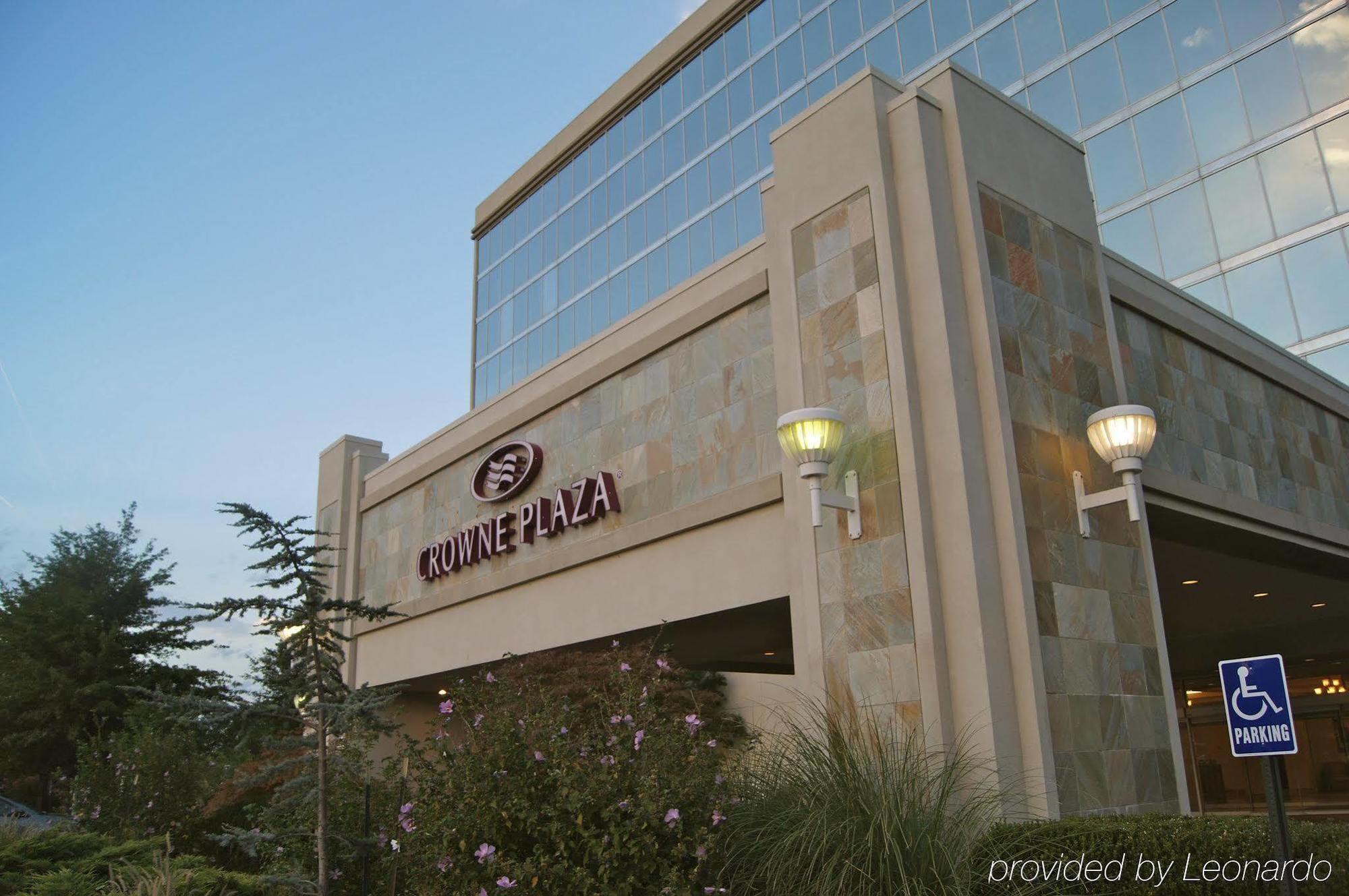 Hotel Crowne Plaza Southern Hills 4*