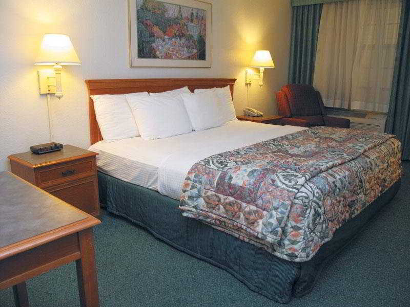 Baymont By Wyndham Broken Arrow Motel Tulsa