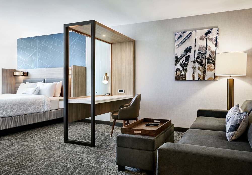 Hotel Springhill By Marriott At Hills 3*
