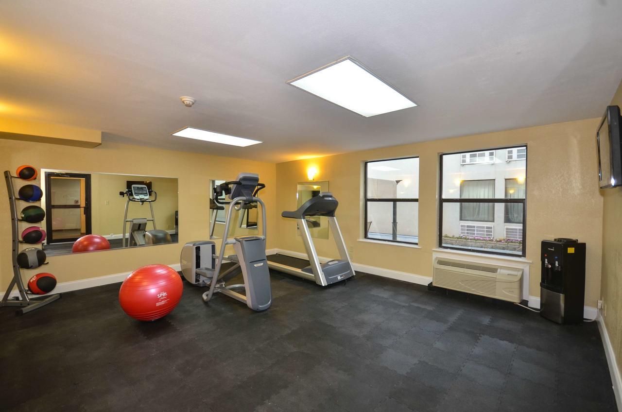 Hotel Days By Wyndham Southern Hills/oru 3*