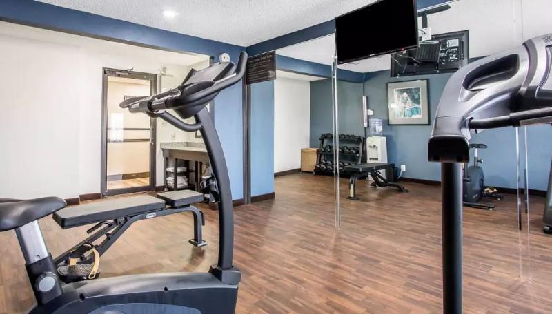 Hotel Express & East - Catoosa By Ihg 3*