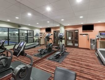 La Quinta & By Wyndham Midtown Hotel