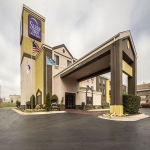Hotel Sleep & I-44 3*