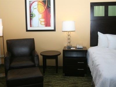 Hampton & Tulsa-woodland Hills 3*