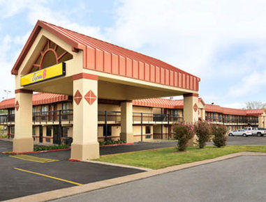 Hotel Super 8 By Wyndham Tulsa