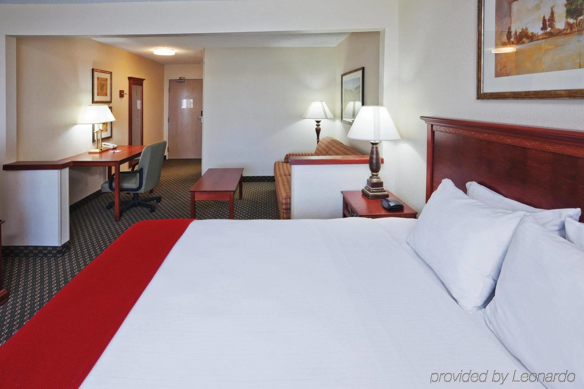 Comfort South - Woodland Hills 2*