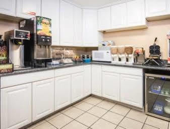 Motel Microtel & By Wyndham - Catoosa Route 66
