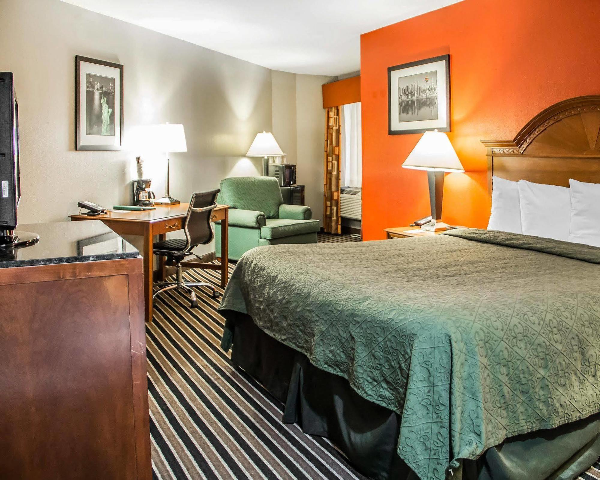 Hotel Quality I-44 Tulsa