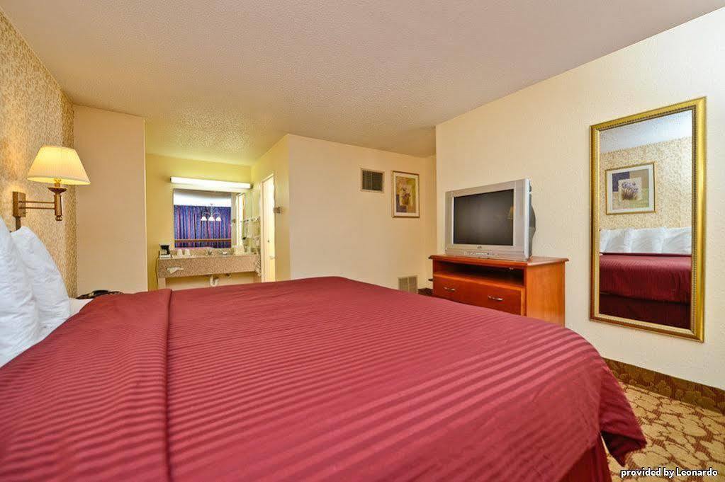 Western Airport Hotel 3*