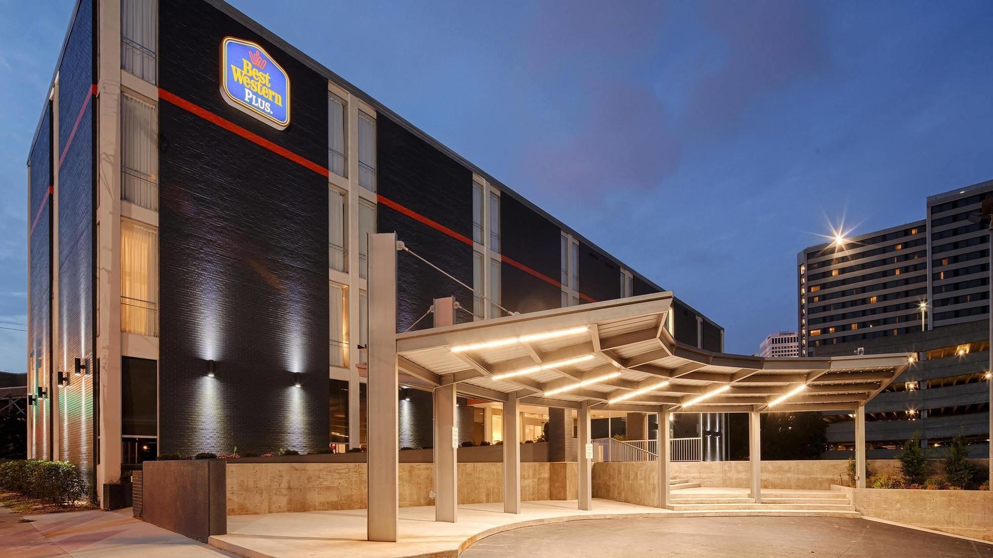 Hotel La Quinta & By Wyndham Downtown - Route 66 3*