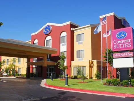 Hotel Comfort Central-i-44 3*
