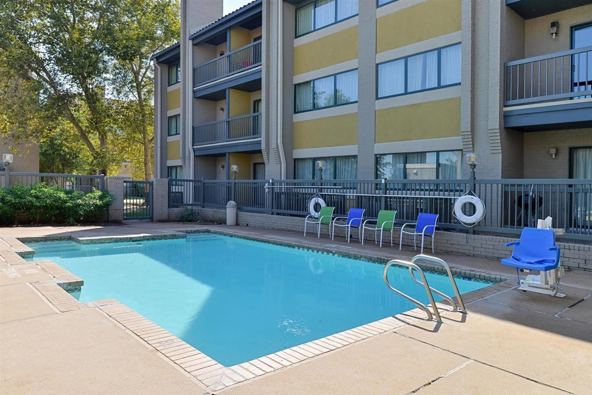 Hotel Americas Value & Extended -