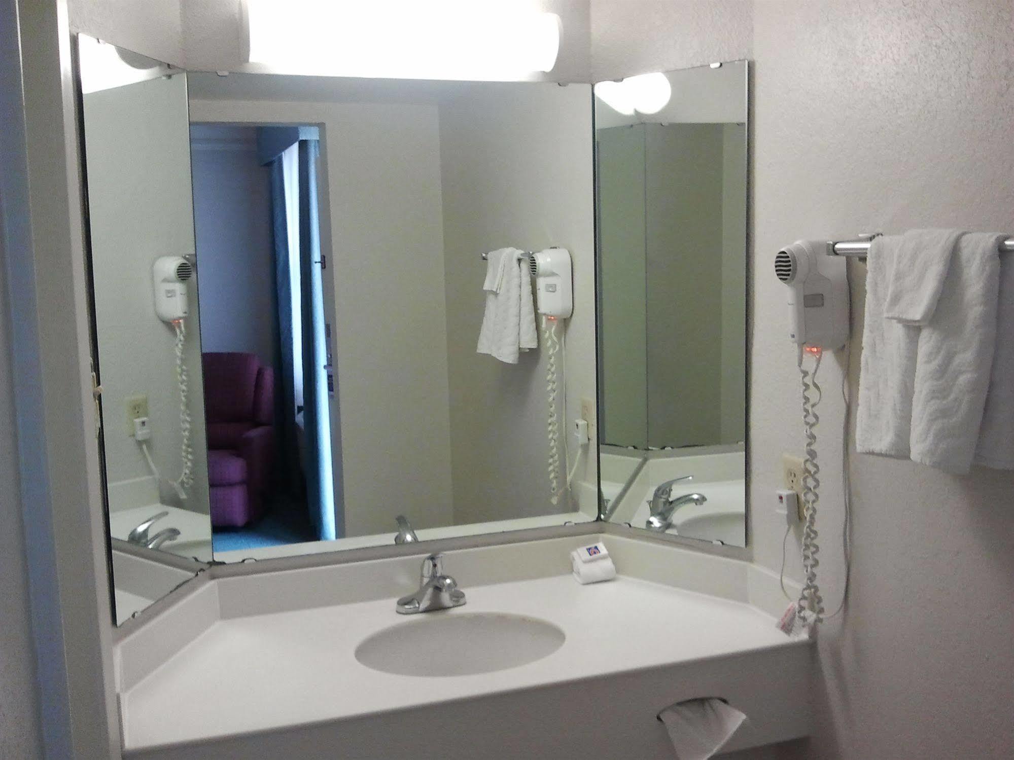 Baymont By Wyndham Broken Arrow Tulsa