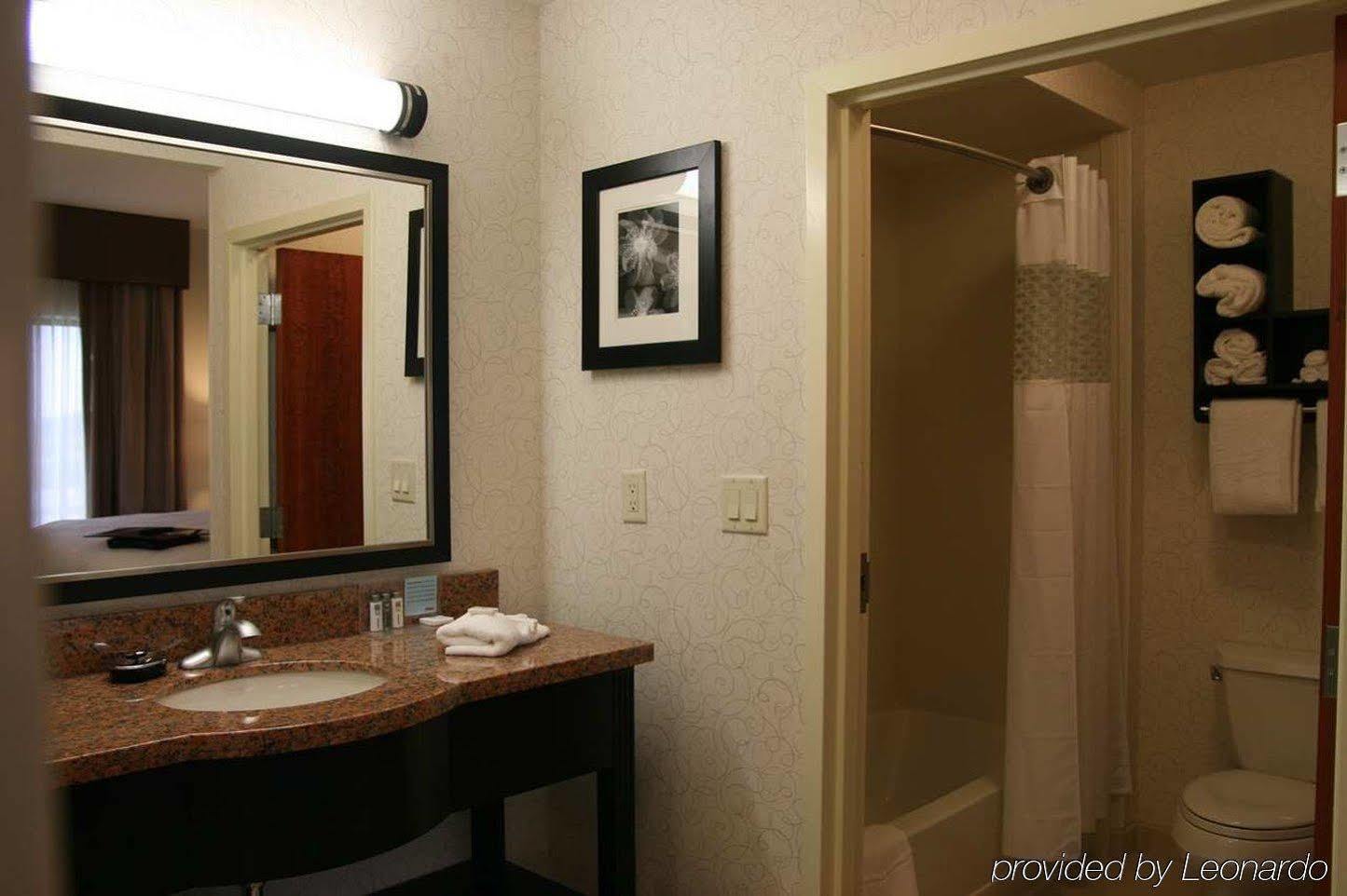 Hampton & Tulsa/tulsa Hills Hotel