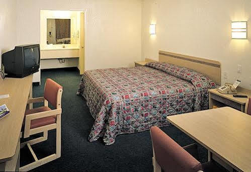 Oyo Ok, I-44 Hotel 2*