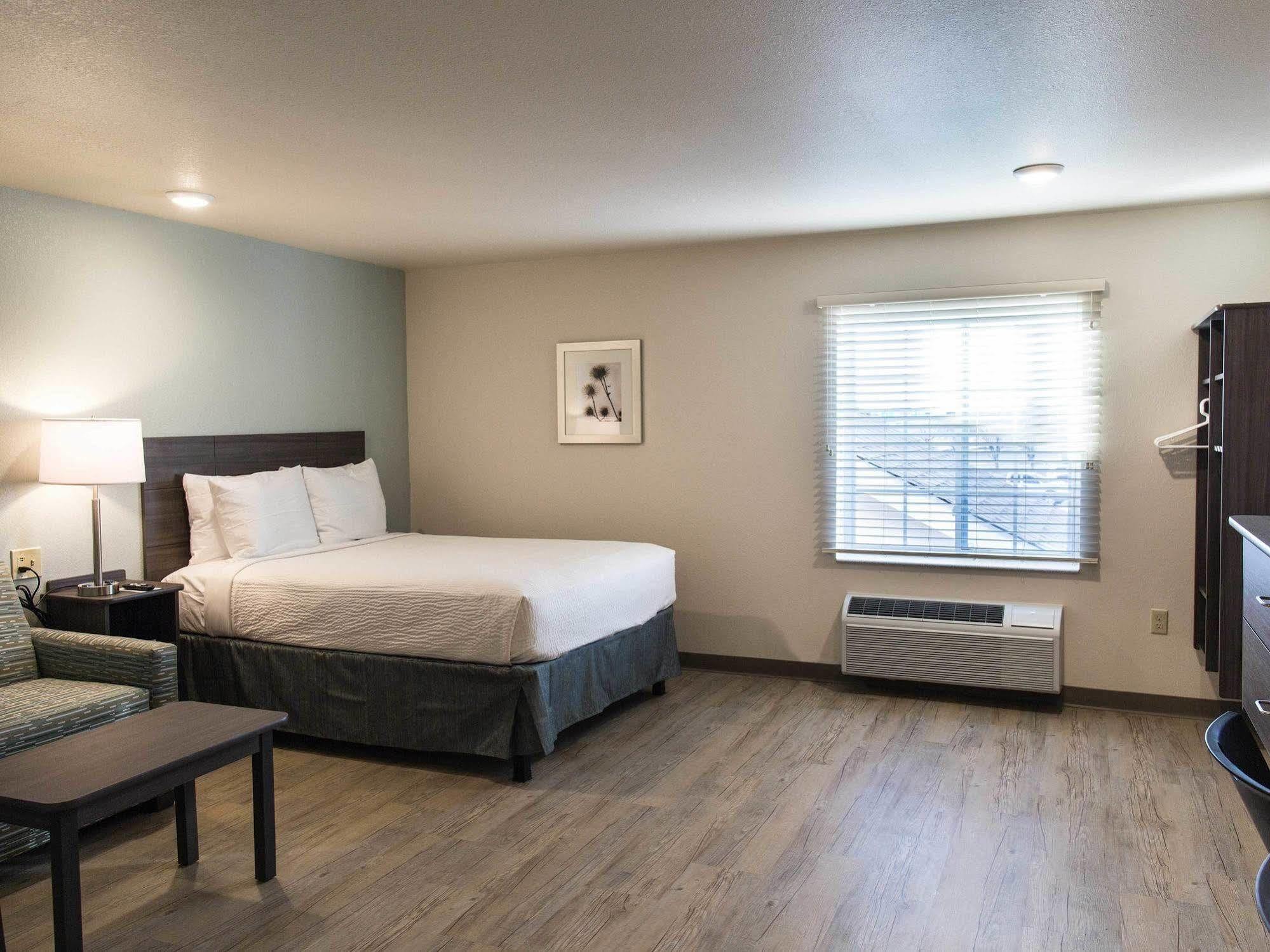 Woodspring Suites Broken Arrow