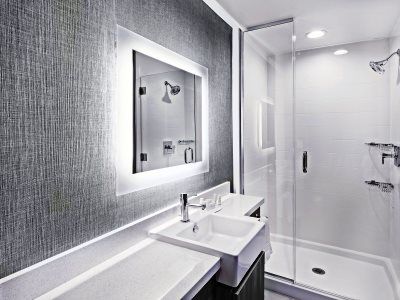 Springhill By Marriott At Hills 3*
