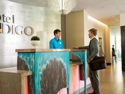 Indigo Dwtn/entertainment Area 4*