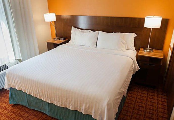 Hotel Fairfield & By Marriott 3*